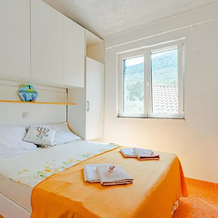 Appartement Lovely In Osobljava With Wifi Osobjava