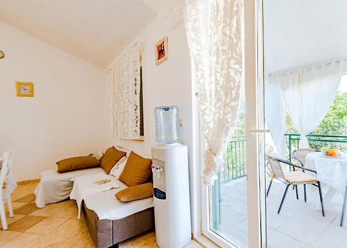 Lovely In Osobljava With Wifi * Osobjava