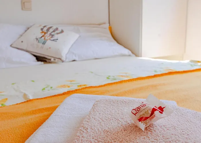 Lovely In Osobljava With Wifi Appartement *