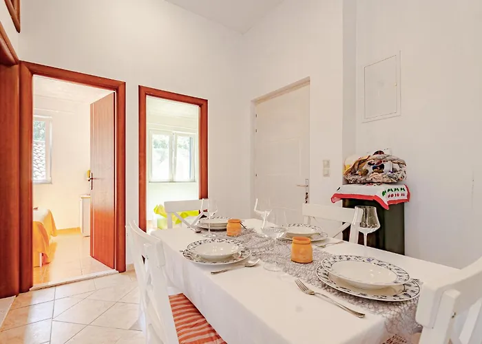 Lovely In Osobljava With Wifi Osobjava