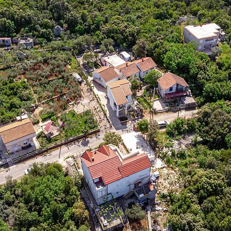 Lovely In Osobljava With Wifi Osobjava