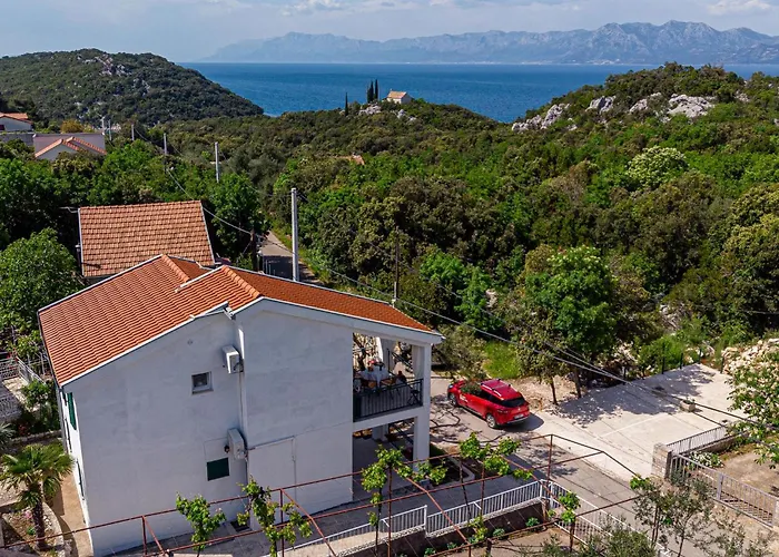 Lovely In Osobljava With Wifi